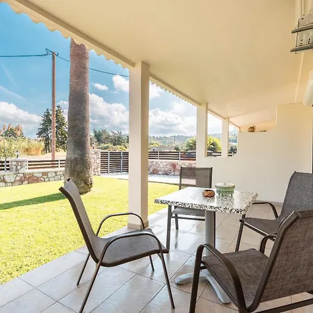 Absinthia Fanes Διαμέρισμα