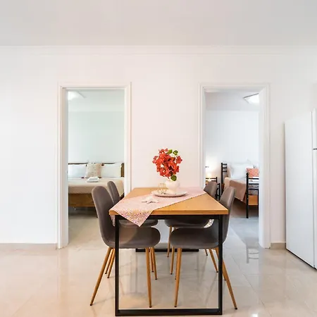 Absinthia Fanes Διαμέρισμα *