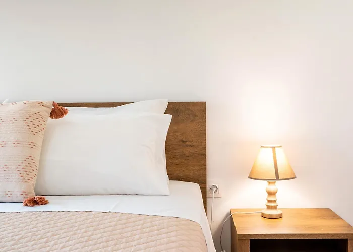 Absinthia Fanes 아파트