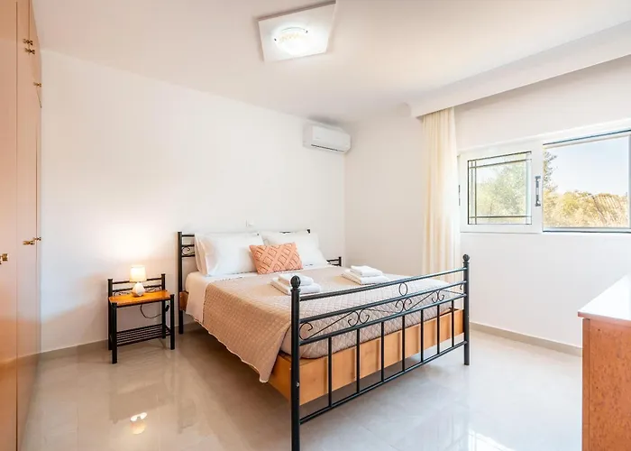 Absinthia Fanes 아파트 Rhodes City