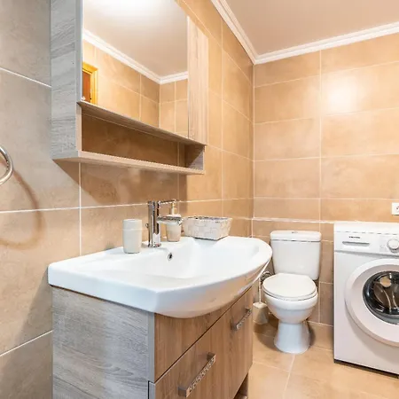 Absinthia Fanes Apartmán Fánai